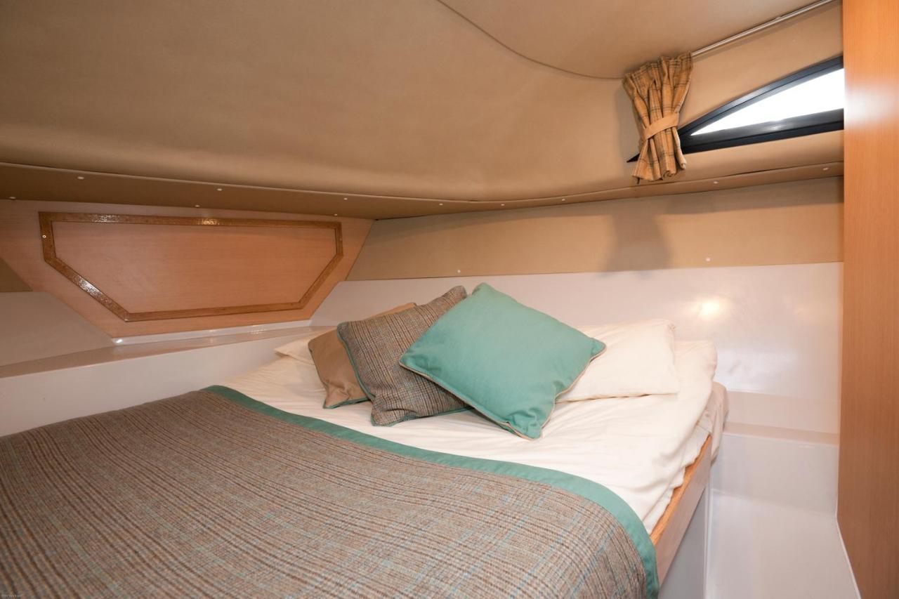 Bateau-hôtel Caley Cruisers *